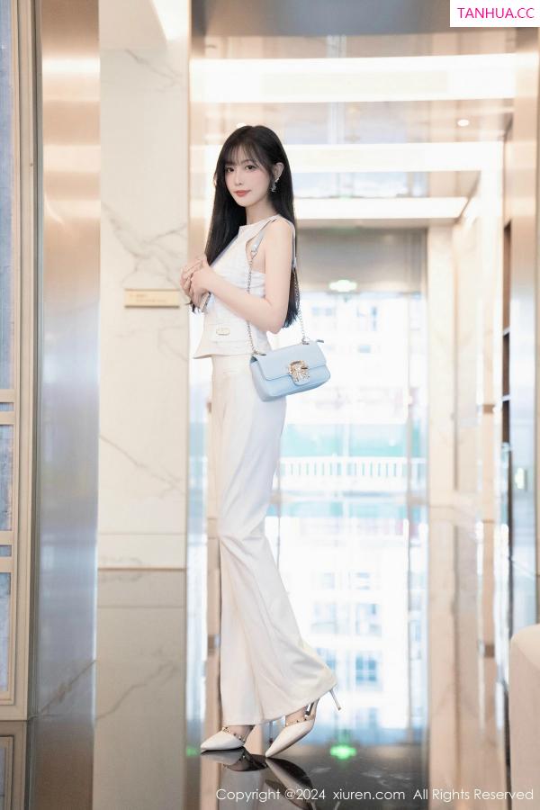 林星阑  [XiuRen]高清写真图 2024.11.29 No.9528 林星阑 美腿丝袜第20张图片
